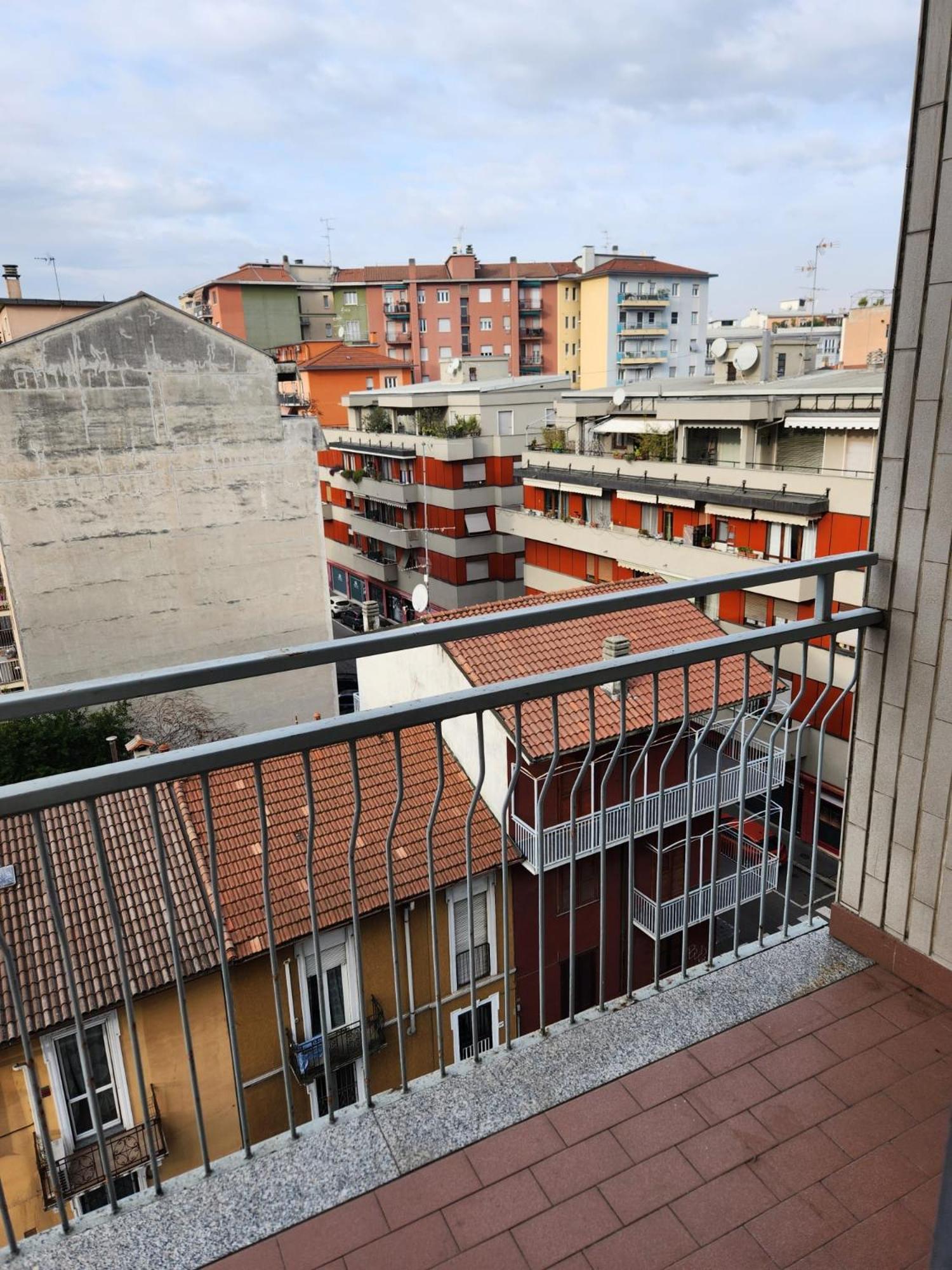 Guesthouse - Metro M1 Sesto Rondo Sesto San Giovanni Esterno foto